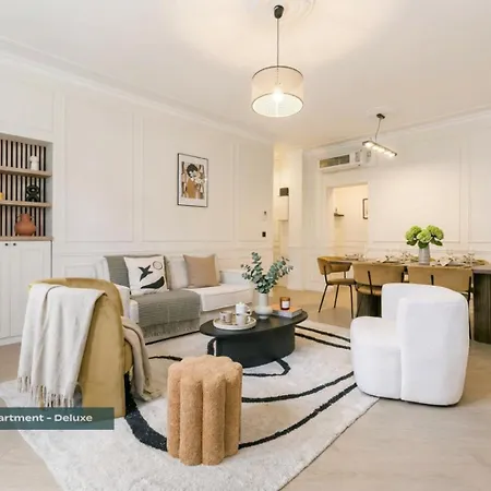 Poeticstay - Champs D'elysée * Parigi
