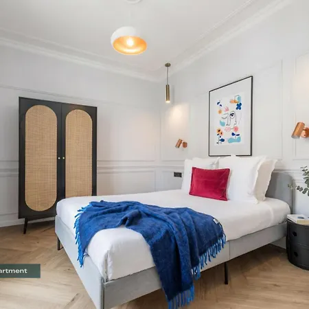 Poeticstay - Champs D'elysée