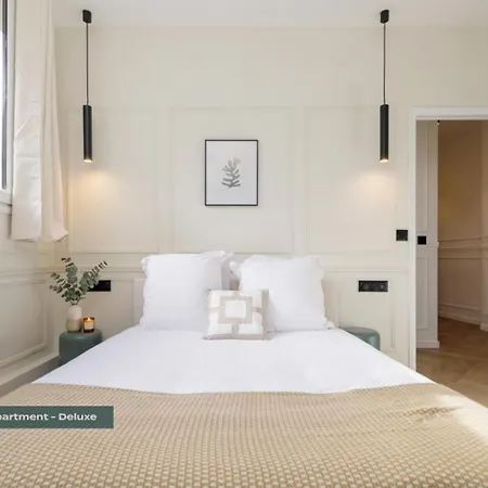 Poeticstay - Champs D'elysée Appartamento Parigi