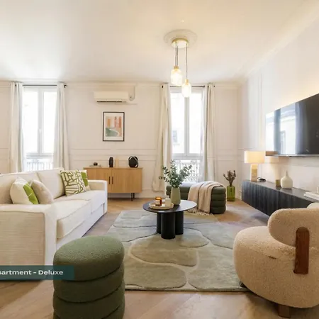 Poeticstay - Champs D'elysée * Parigi