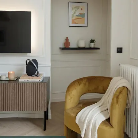 Poeticstay - Champs D'elysée * Parigi